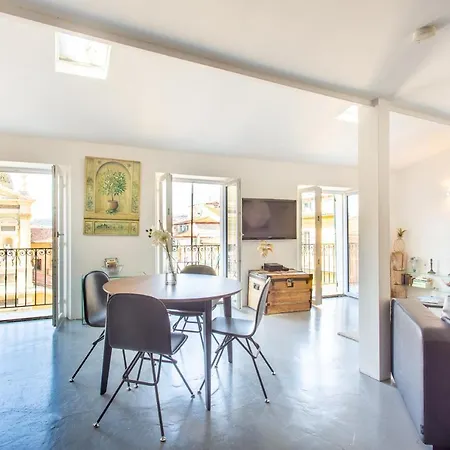 Ross 5- F2, Lumineux, Balcon, Loft, Clim, Vieux-nice * Nice