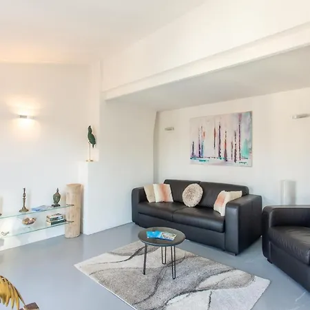 Ross 5- F2, Lumineux, Balcon, Loft, Clim, Vieux-nice *